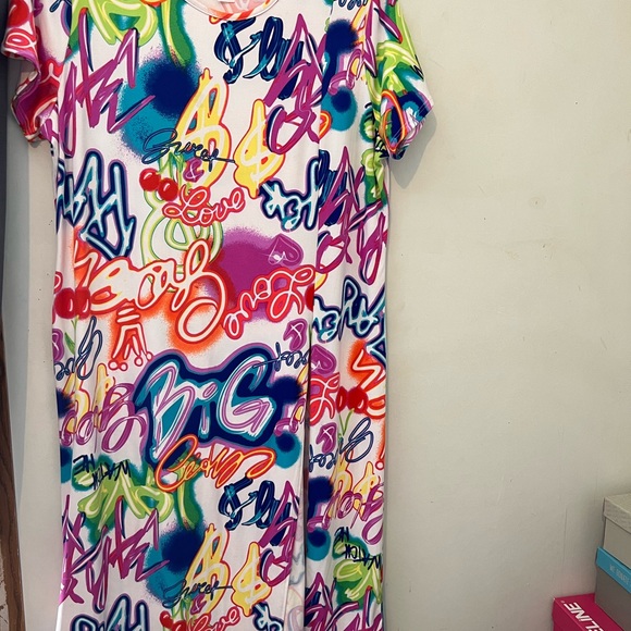 OMT Fashions Graffiti Dress size 2X worn this one time on vacation - Picture 3 of 5